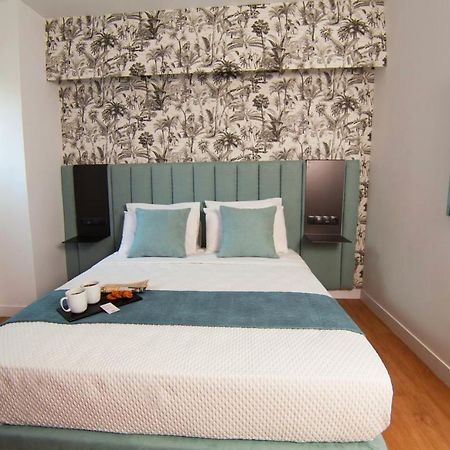 Phaedrus Living Executive Kriel Suites 001 Афины Экстерьер фото